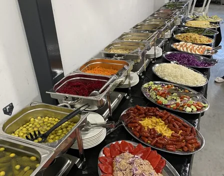 Afer Catering – catering en C. Cenicientos, 11 (foto 7 de 11)