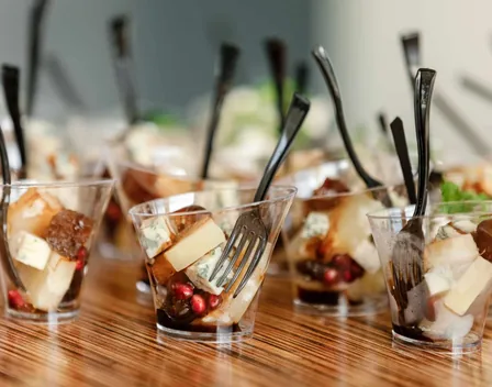 AGENCIA DE EVENTOS FACTORY EVENTS – catering en Extramurs (foto 1 de 12)
