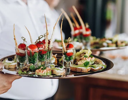 Bernama Comidas Populares – catering en C. F, S/N (foto 4 de 9)
