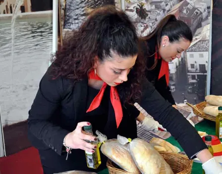 Carmen Moreno Eventos - Organización Integral de Eventos – catering en Jaén (foto 7 de 12)