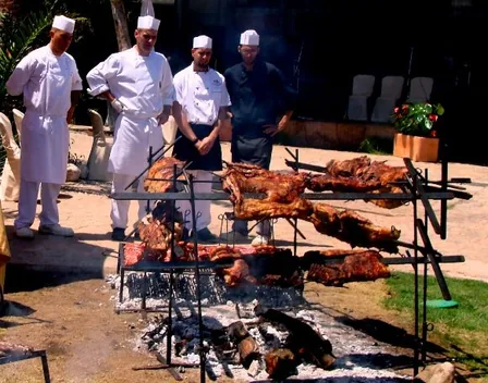 Catering Barbacoas Argentinas (Bodas,comuniones..) – catering en Casco Antiguo (foto 4 de 8)