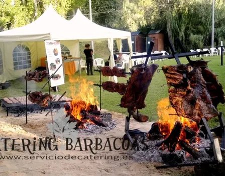 Catering Barbacoas Argentinas (Bodas,comuniones..) – catering en Casco Antiguo (foto 8 de 8)