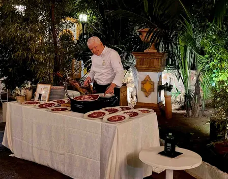 Cortador de jamón JULIO BLÁZQUEZ MARÍN – catering en Ronda (foto 9 de 11)