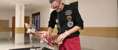 Cortador de jamón Zaragoza Iván Martínez Burgués – catering en Delicias