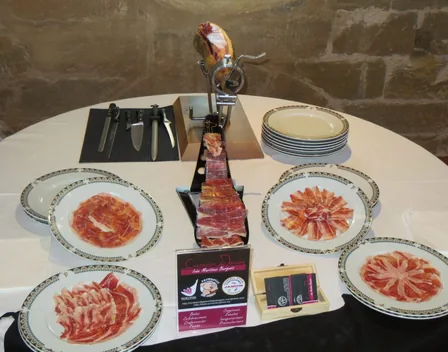 Cortador de jamón Zaragoza Iván Martínez Burgués – catering en Delicias (foto 8 de 12)