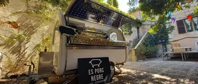 Es Porc Negre 'Food Truck' – catering en Norte