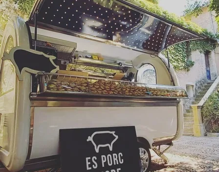 Es Porc Negre 'Food Truck' – catering en Norte (foto 10 de 11)