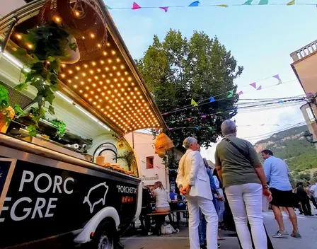 Es Porc Negre 'Food Truck' – catering en Norte (foto 6 de 11)