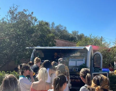 Es Porc Negre 'Food Truck' – catering en Norte (foto 9 de 11)
