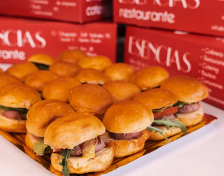 ESENCIAS RESTAURANTE CATERING – catering en local 2 (foto 11 de 12)