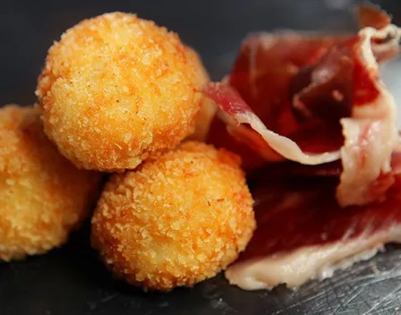Jamonero on Tour - Cortador de Jamón – catering en Alicante (foto 4 de 12)