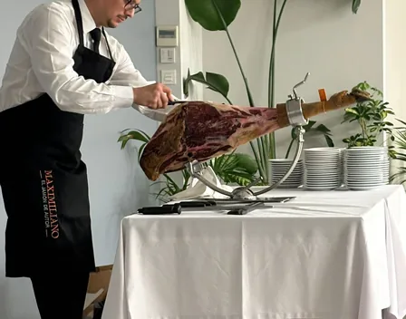 JV Cortador de jamón – catering en Lleida (foto 2 de 11)