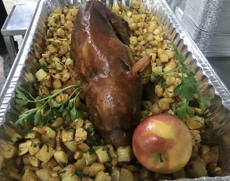 "LLUÍS” Pollos al Ast y Comida Cocinada – catering en Tarragona