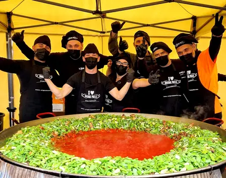 Paellas Gigantes Eventos – catering en Burjassot (foto 2 de 9)