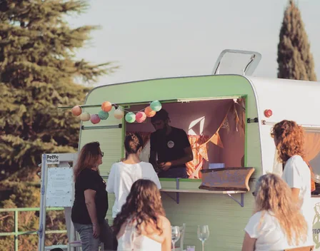 Petite Georgette_Crepe Roulotte (Food Truck) – catering en Burgos (foto 1 de 9)