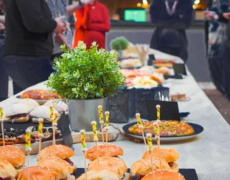 Romero Caterings & Events – catering en Via Favència, 195 (foto 2 de 4)