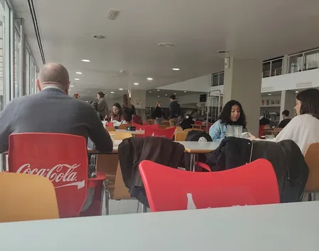 RUA Restauración – catering en C. María de Luna, 1 (foto 2 de 3)