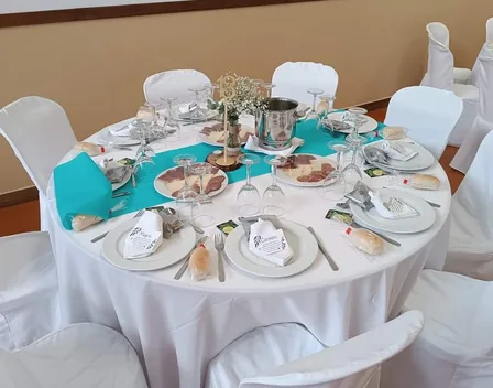 Salón de Celebraciones Catering Benito (Eventos) – catering en Almonte (foto 3 de 11)
